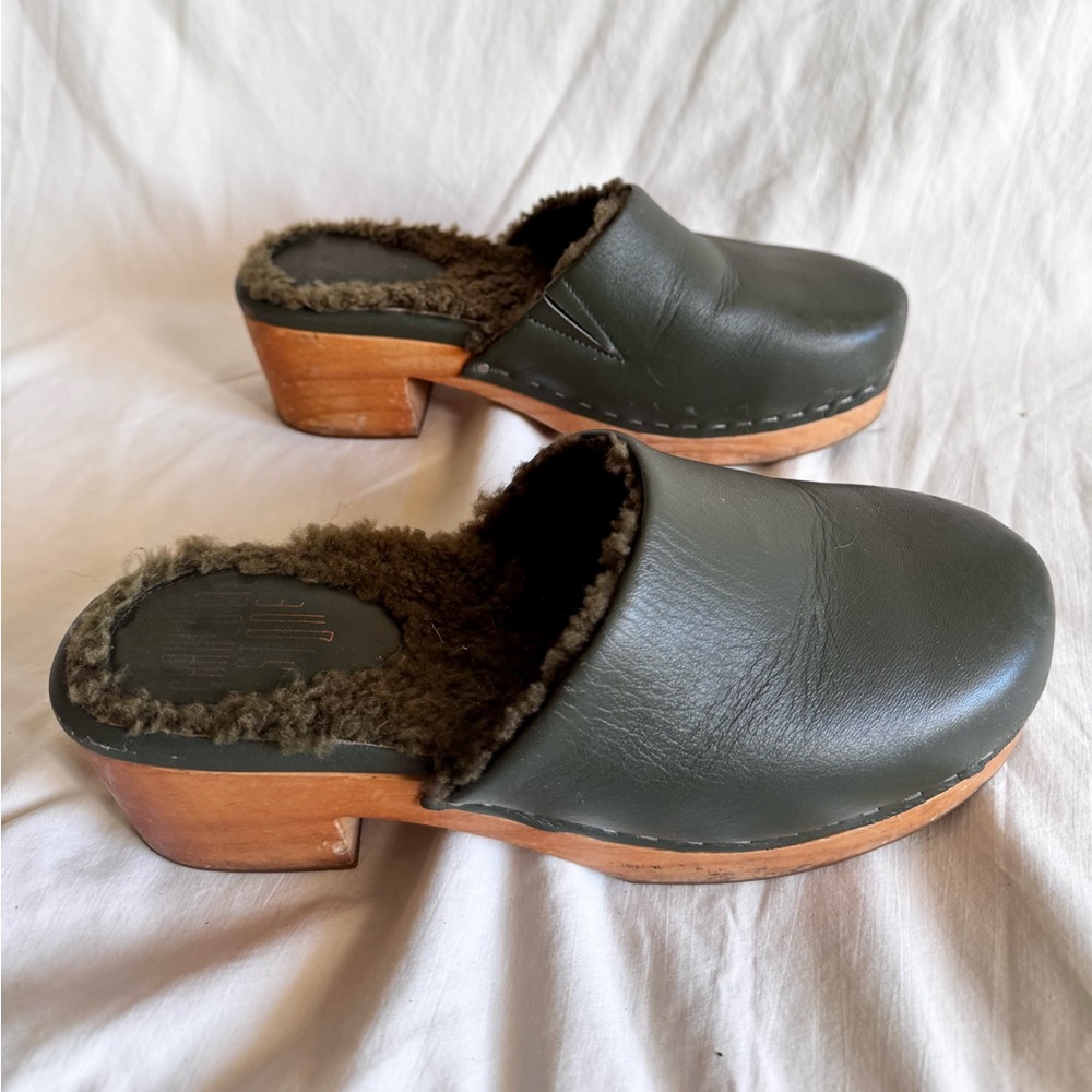 Charlotte Stone Low Heel Wooden Clog, Grey Leather. Size 8